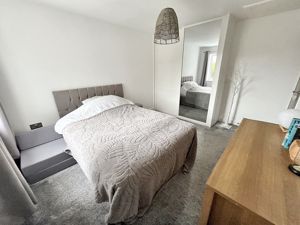 Bedroom- click for photo gallery